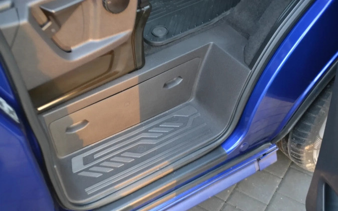 Ford Tourneo Custom cena 81500 przebieg: 207000, rok produkcji 2018 z Bełżyce małe 704